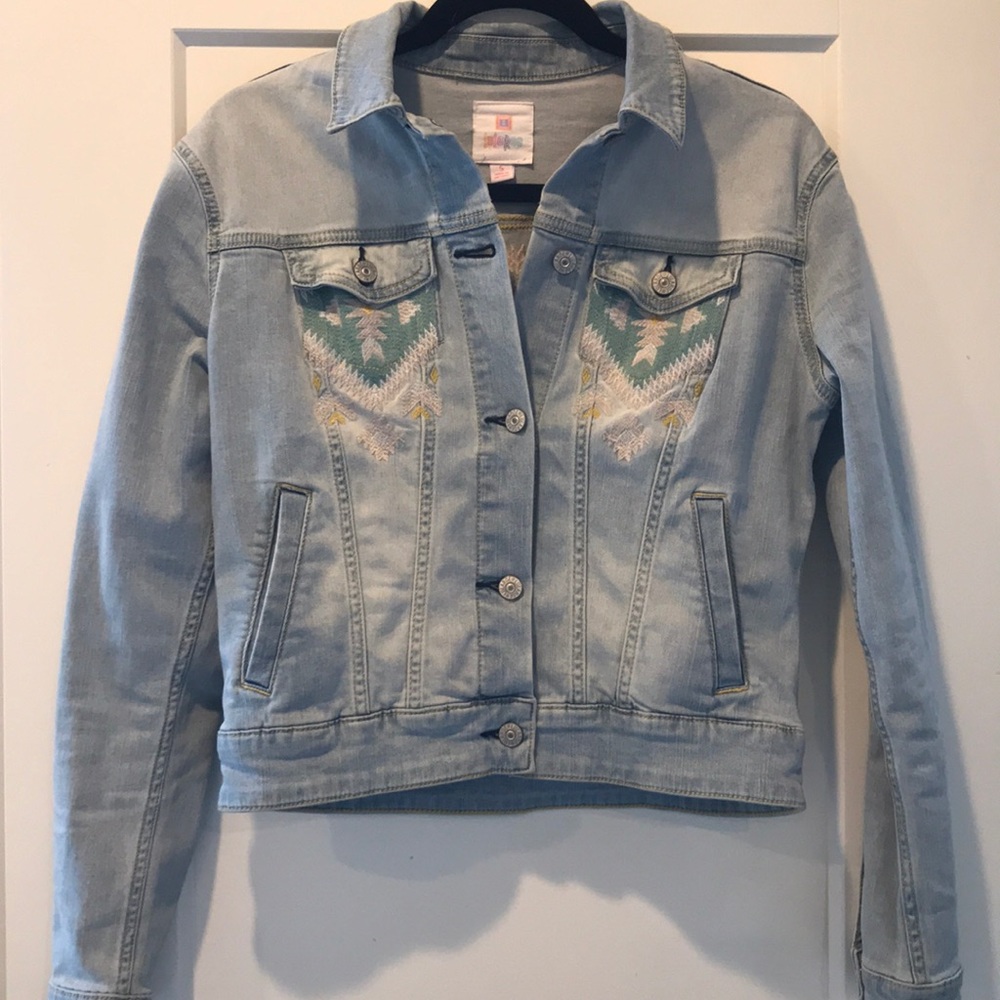 Lularoe Small Harvey Light Denim with stitching